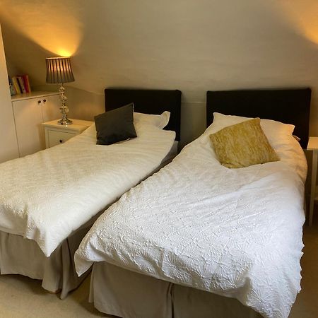 2 Beds & Living In Our Idyllic Country Cottage Bedford Exterior photo